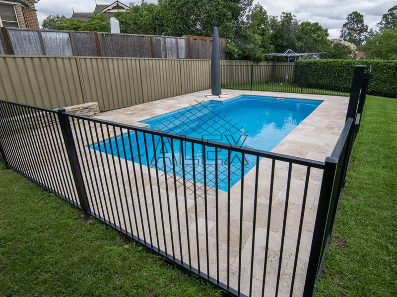 temporary pool fencing